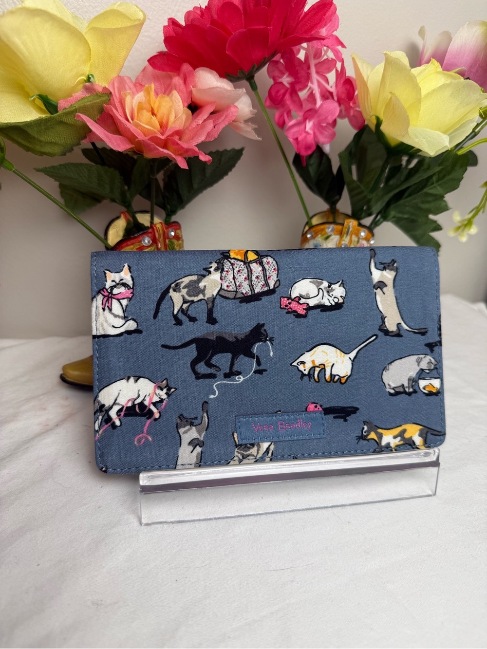 NWT Vera Bradley Cats Meow Iconic Checkbook Cover – Retired Pattern